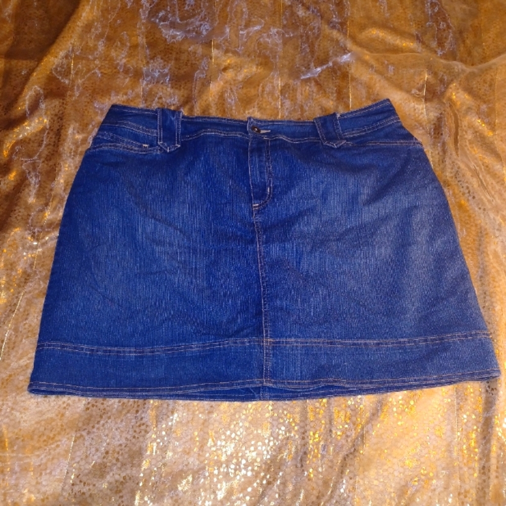 18W denim skirt/shorts by St. John's Bay. With attached shorts for comfort.